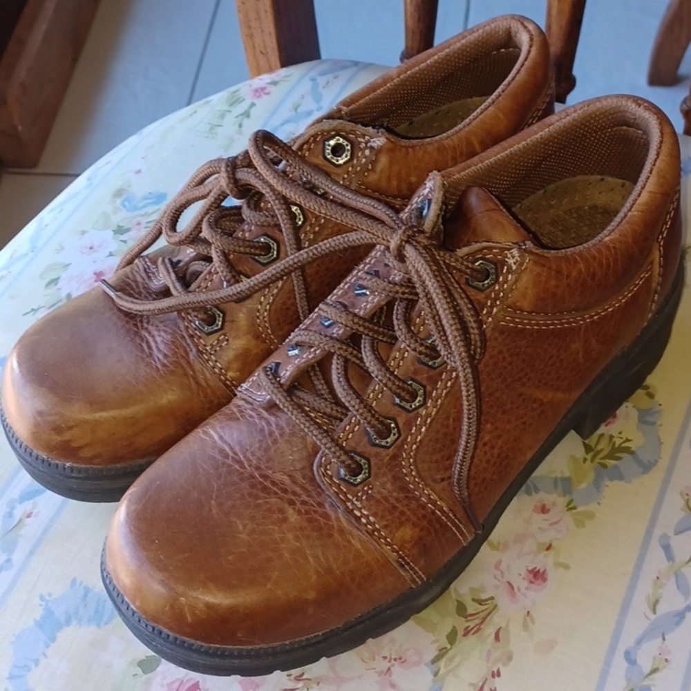 Eddie Moran Brown Lace Up Leather Shoes Size 8.5, excellent condition